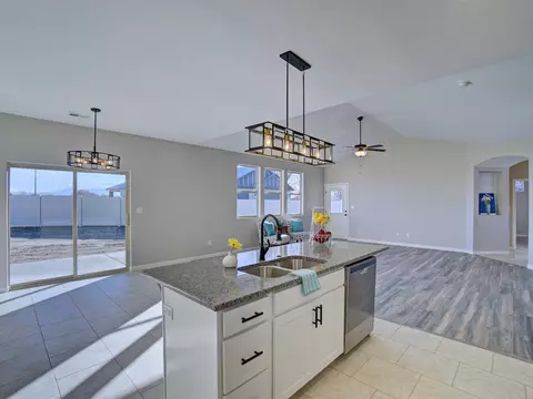 536 S Maple St, Fruita, CO 81521 photo 5