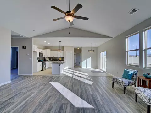 536 S Maple St, Fruita, CO 81521 photo 3