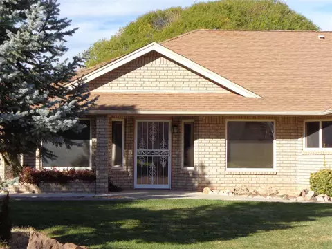 562 E Saddle Dr, Grand Junction, CO 81507 photo 2