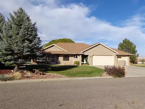 562 E Saddle Dr, Grand Junction, CO 81507 photo 1