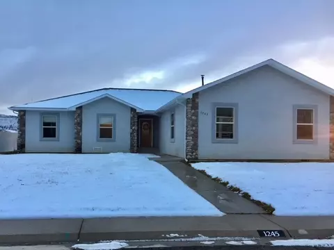 1245 La Mesa Cir, Rangely, CO 81648 photo 1