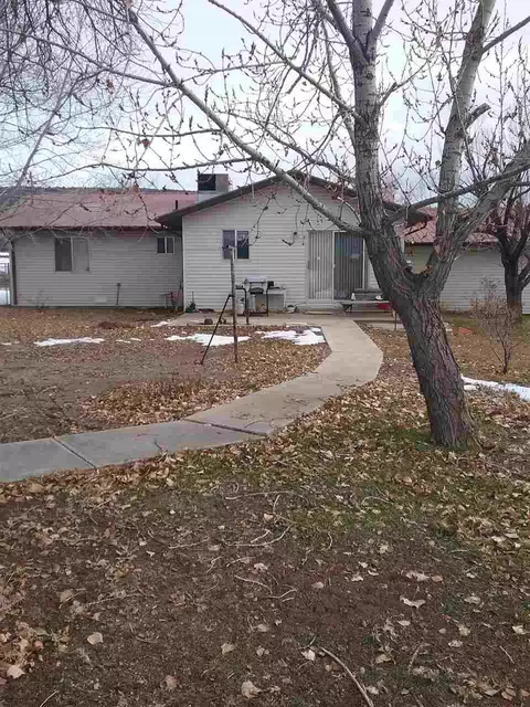 17825 Surface Creek Rd, Cedaredge, CO 81413 photo 3