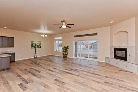 926 Hickory St, Fruita, CO 81521 photo 3