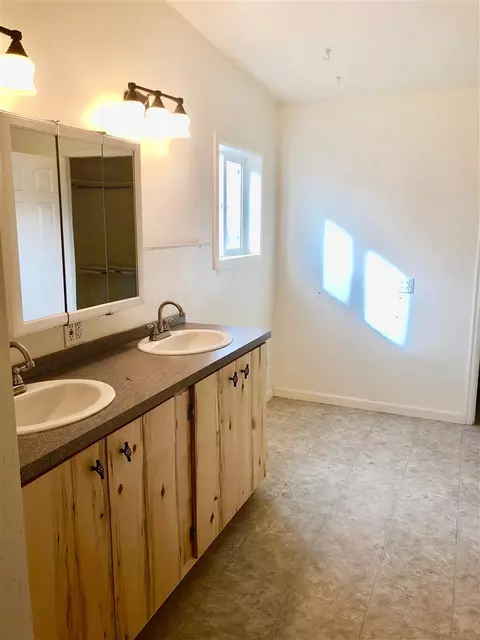 370 W 5th St, De Beque, CO 81630 photo 8