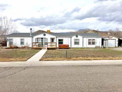 370 W 5th St, De Beque, CO 81630 photo 1