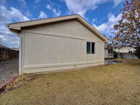 562 N Willow St, Fruita, CO 81521 photo 4