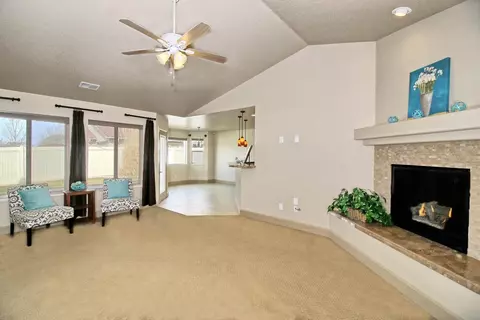 199 Red Rocks St, Fruita, CO 81521 photo 4