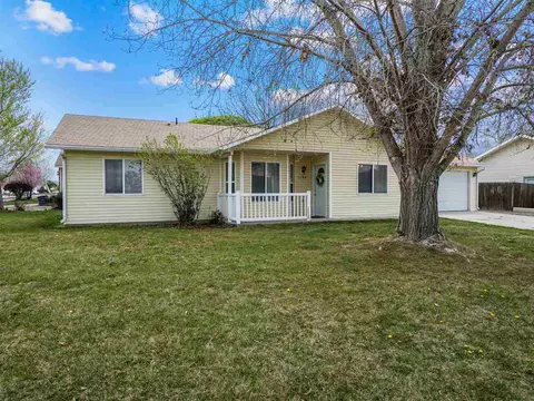 1106 Walnut St, Fruita, CO 81521 photo 4