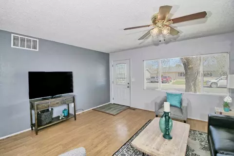 302 E Concord Dr, Fruita, CO 81521 photo 4