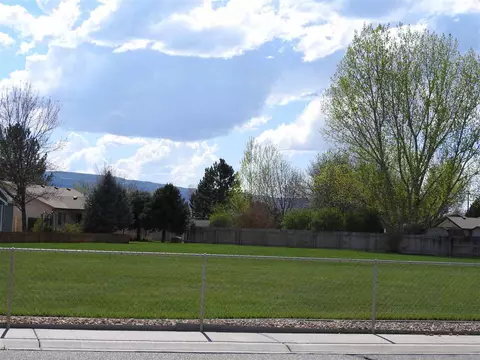686 Pear Dr, Fruita, CO 81521 photo 4