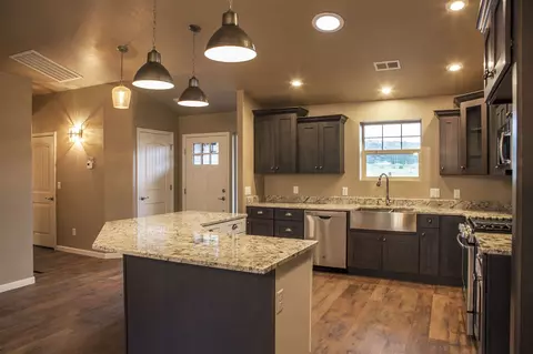 660 SE Stonebridge Dr, Cedaredge, CO 81413 photo 6