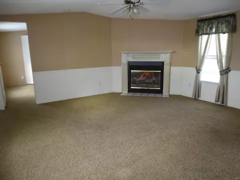 324 E Raven Ave, Rangely, CO 81648 photo 4