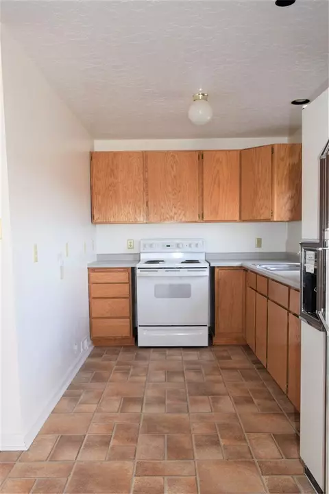 911 S White Ave, Rangely, CO 81648 photo 14