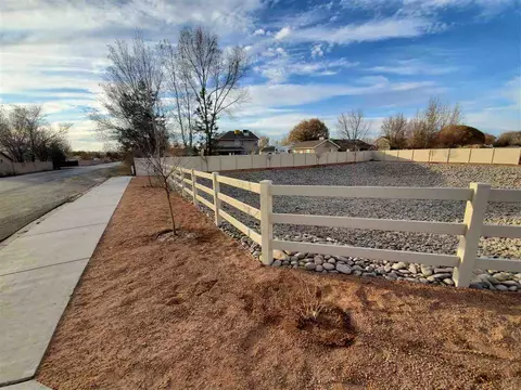 727 Hackberry St, Fruita, CO 81521 photo 3