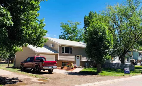 724 E Rio Blanco Ave, Rangely, CO 81648 photo 2