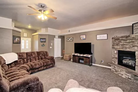 1375 Monument Ct, Fruita, CO 81521 photo 5