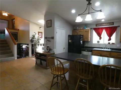 1421 La Mesa Cir, Rangely, CO 81648 photo 5