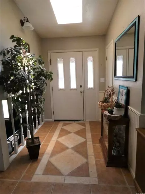 1421 La Mesa Cir, Rangely, CO 81648 photo 2