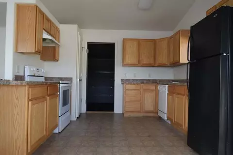 1121 Halfturn Rd, Rangely, CO 81648 photo 3
