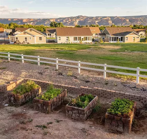 1104 E Via Le Paz Dr, Fruita, CO 81521 photo 34