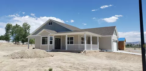 1223 Periwinkle Ln, Fruita, CO 81521 photo 2