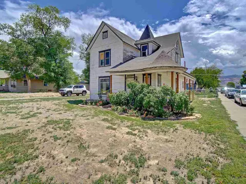 404 E Aspen Ave, Fruita, CO 81521 photo 2