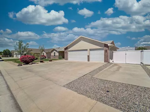 435 W Sunset Dr, Fruita, CO 81521 photo 3