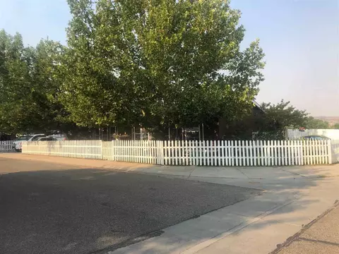 170 Honeysuckle Cir, Fruita, CO 81521 photo 3