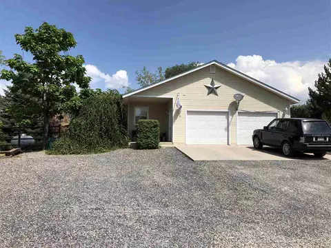 210 SE Cherry Ct, Cedaredge, CO 81413 photo 3