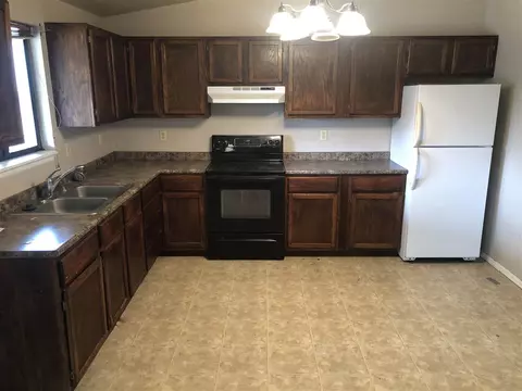 234 S Birch St, Rangely, CO 81648 photo 3