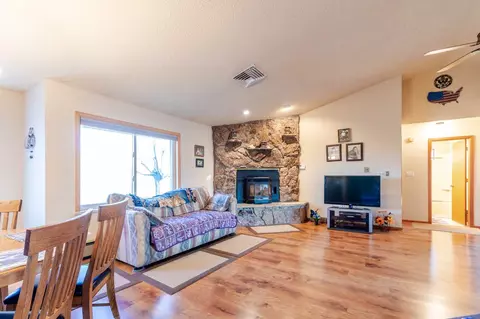 4556 W Rd, De Beque, CO 81630 photo 9