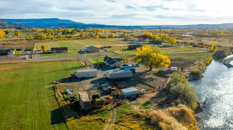 4556 W Rd, De Beque, CO 81630 photo 3