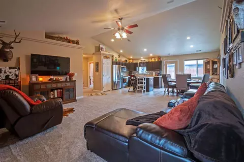 573 Amethyst Dr, Fruita, CO 81521 photo 3