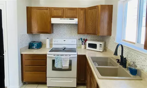 1071 6th St, Delta, CO 81416 photo 2