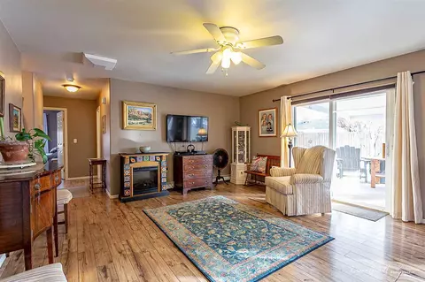 1126 Walnut St, Fruita, CO 81521 photo 2