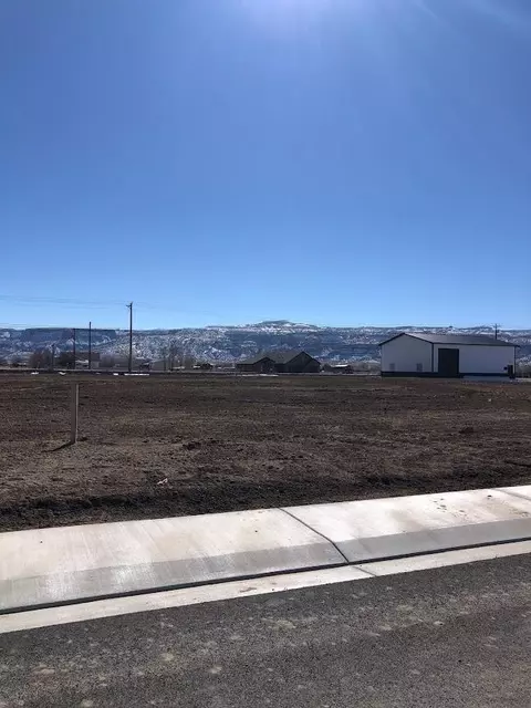 1921 Grace Ct, Fruita, CO 81521