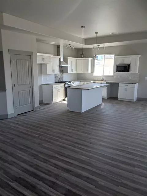 1404 Limber Pine St, Fruita, CO 81521 photo 2
