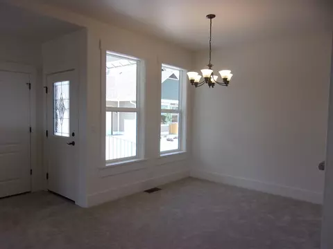 1258 Periwinkle Ct, Fruita, CO 81521 photo 3