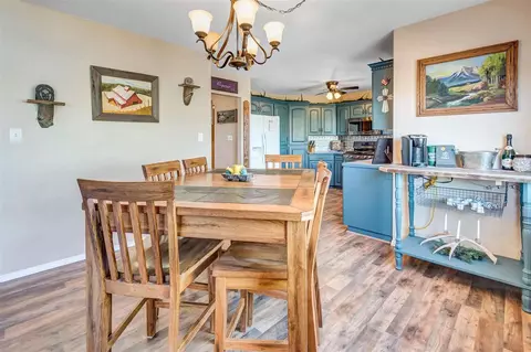 606 S Stanolind Ave, Rangely, CO 81648 photo 10