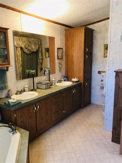 935 R Rd, Mack, CO 81525 photo 4
