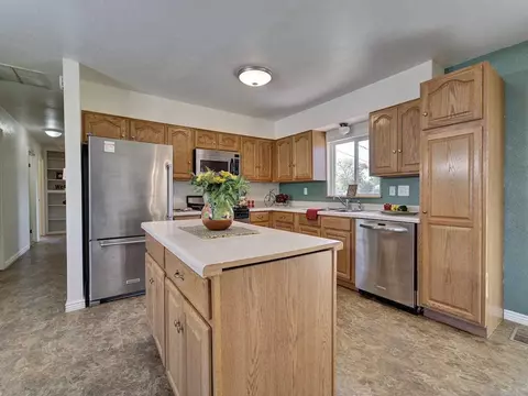 336 E Concord Dr, Fruita, CO 81521 photo 6