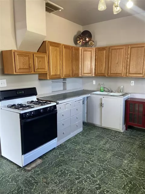 109 E Mccune Ave, Fruita, CO 81521 photo 2