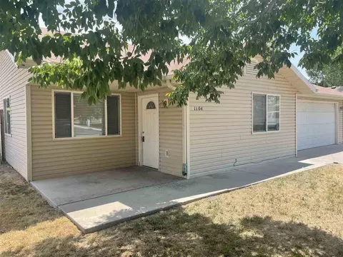 1104 Powell St, Fruita, CO 81521 photo 2