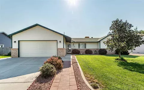 692 Pinyon Dr, Fruita, CO 81521 photo 1
