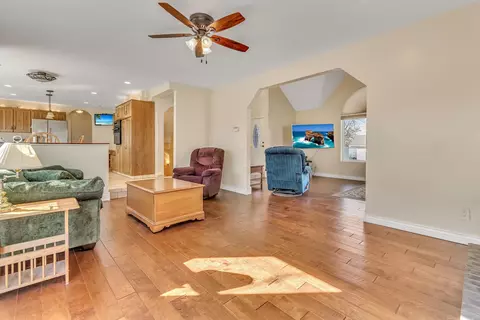 1474 La Mesa Cir, Rangely, CO 81648 photo 4