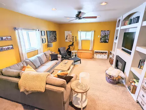 110 W Rio Blanco Ave, Rangely, CO 81648 photo 9