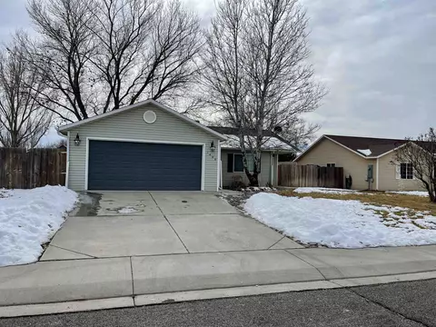 1446 Powell St, Fruita, CO 81521 photo 2