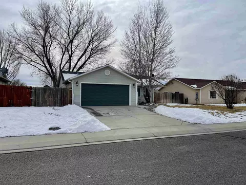 1446 Powell St, Fruita, CO 81521 photo 3