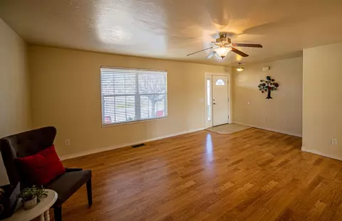108 Lyndhurst Ave, Fruita, CO 81521 photo 2