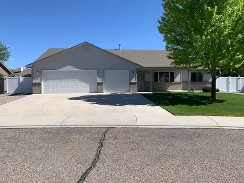 310 Poplar Dr, Fruita, CO 81521 photo 1
